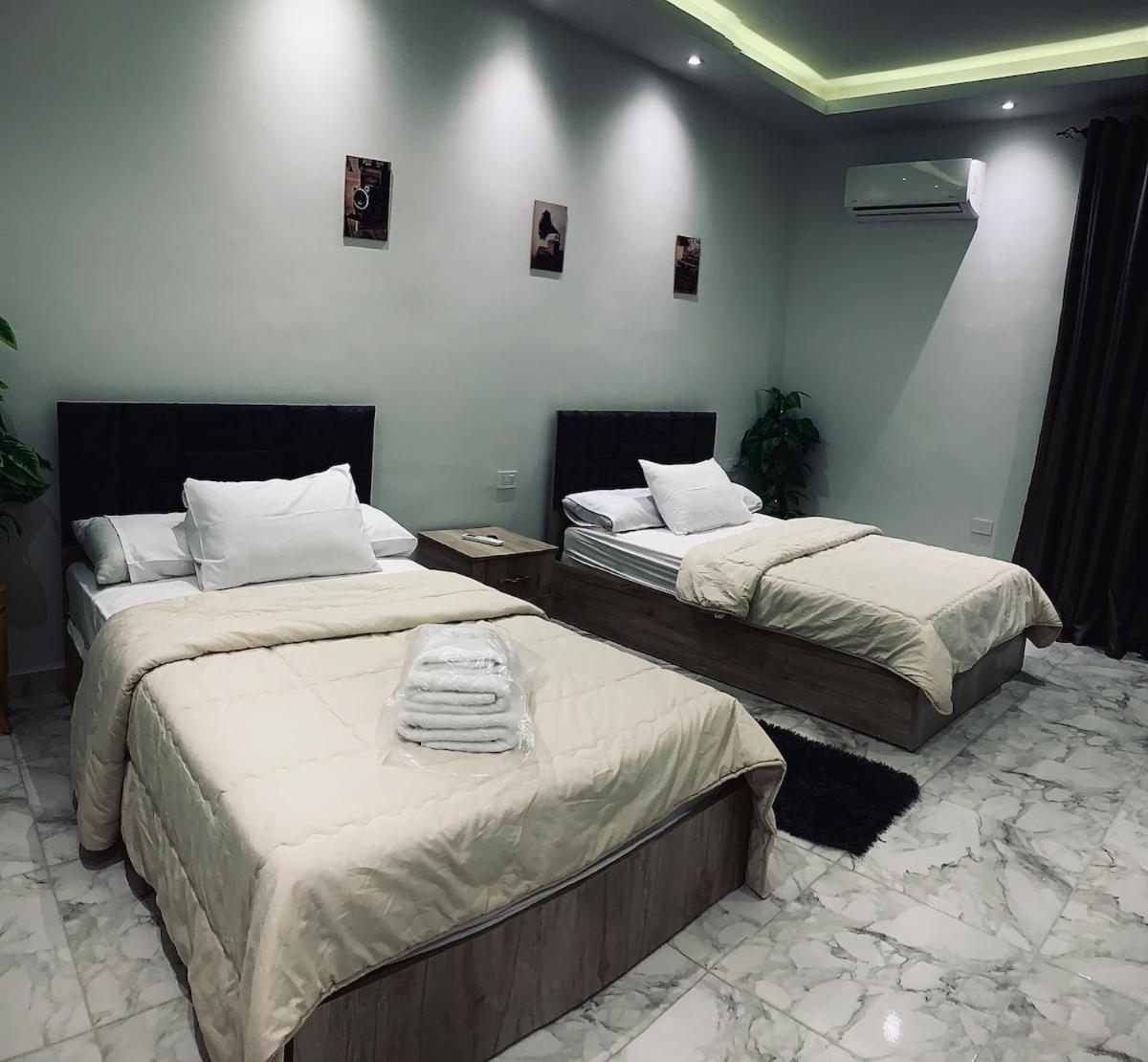 Dhb Family-friendly 2br In Center 81 Apartment